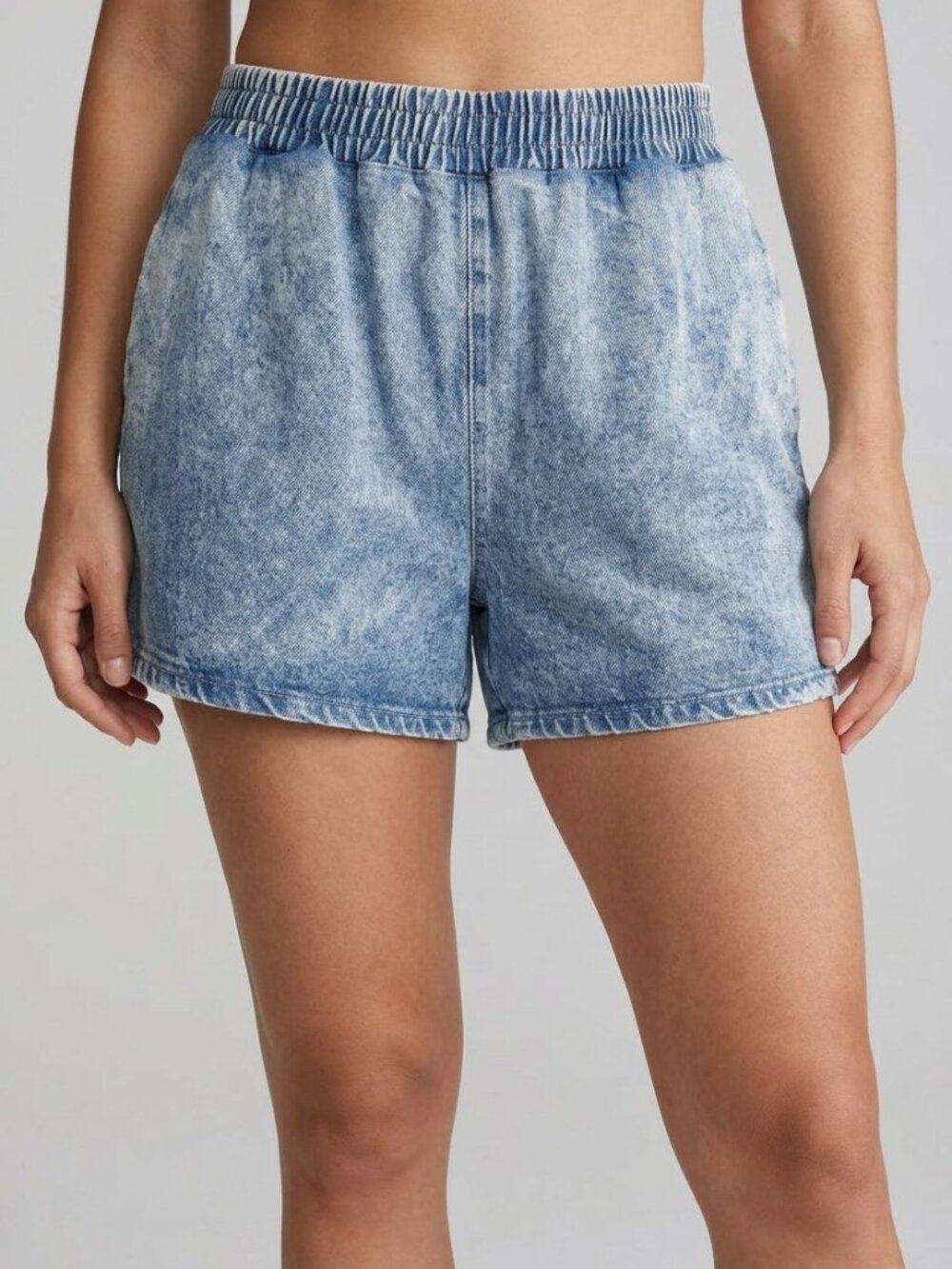 Good American Denim Pull-On Shorts Elastic Waist Acid Wash Tencel | Size 2
